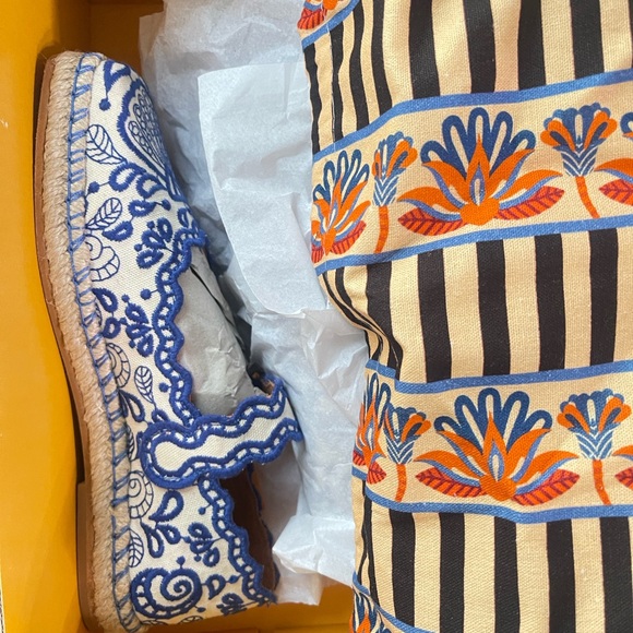 Farm Rio Blue Richelieu Ballerina Flats BNWT Sz 36/6 fits like a sz 5 - Picture 3 of 4